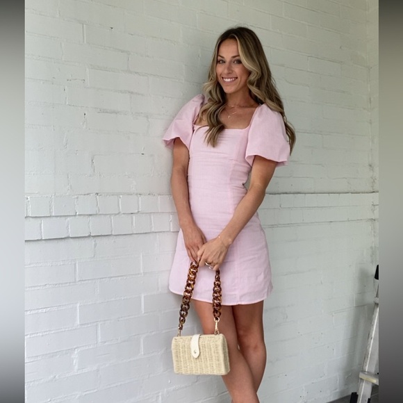 Puff sleeve pink linen dress - Picture 2 of 8